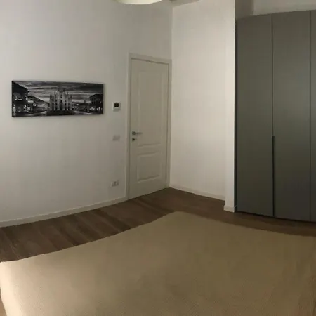 Apartment Missori Rose Garden View Milan