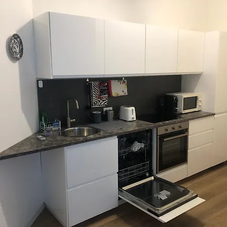 Missori Rose Garden View Apartment Milan