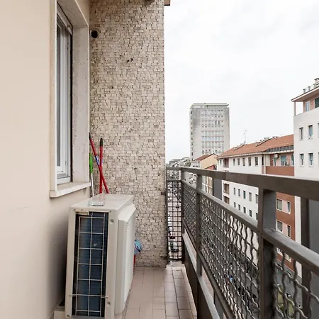 Amazing Floor Apartment Milan