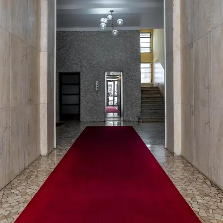 Amazing Floor