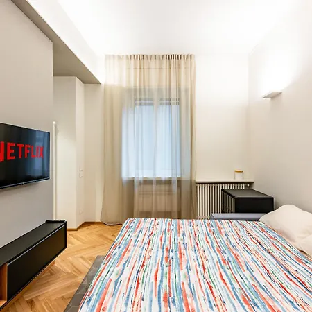 Elegant Design Apartmentduomo-naviglia/c E Wi-fi Milán