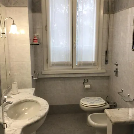 Apartament The House Of Leo - Nuovo Zona Centrale Di 150m Da Metro Giallo E A 10 Minuti Da Duomo Mediolan