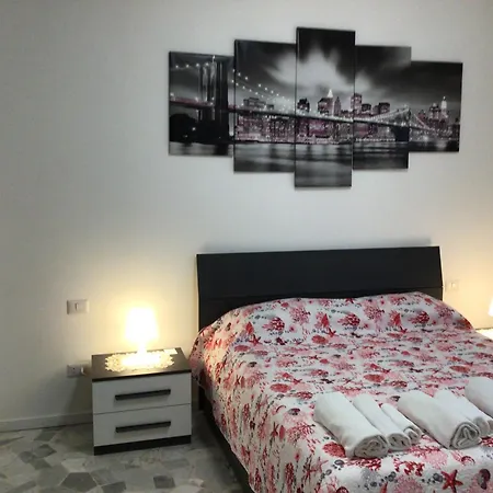 Apartamento The House Of Leo - Nuovo Zona Centrale Di 150m Da Metro Giallo E A 10 Minuti Da Duomo *