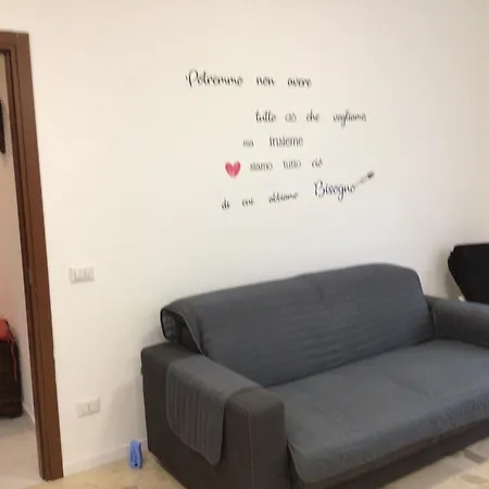 Apartament The House Of Leo - Nuovo Zona Centrale Di 150m Da Metro Giallo E A 10 Minuti Da Duomo *