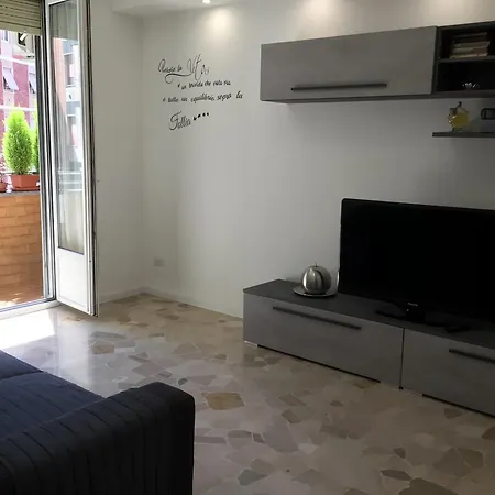 The House Of Leo - Nuovo Zona Centrale Di 150m Da Metro Giallo E A 10 Minuti Da Duomo