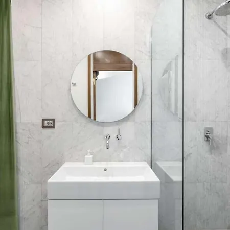 Repubblica Casati 32 아파트 *