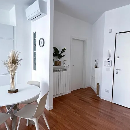The Boutique - Duomo - Via Torino Apartment
