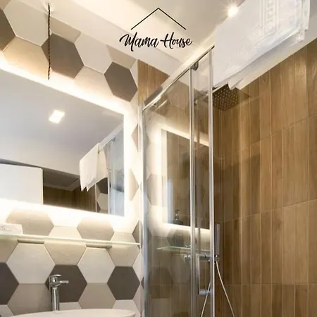 Mama House Cenisio *