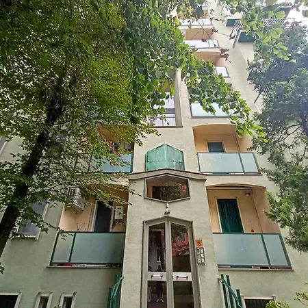 Apartment Maison Claire *