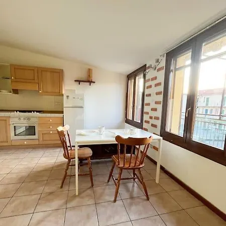 Rose Apartment
