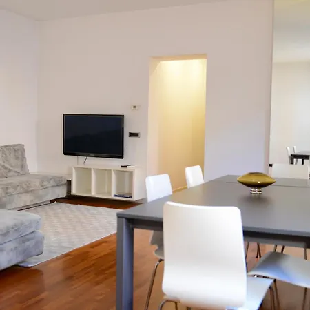 Apartment Big Luxury Shopping District Duomo Lima-m1 Fiera Milan