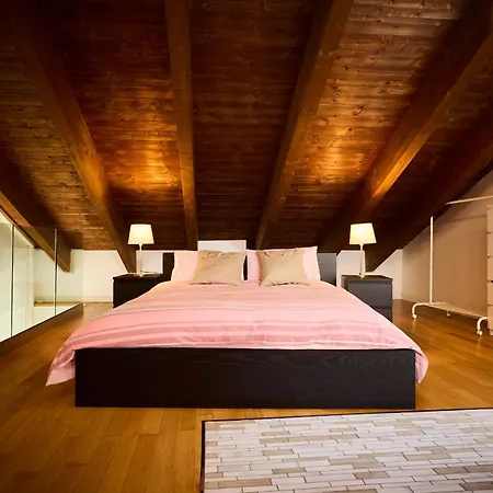 Luxy Close Navigli *