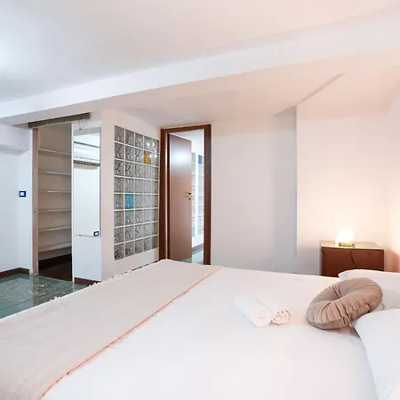 Industrial Loft Apartament Mediolan