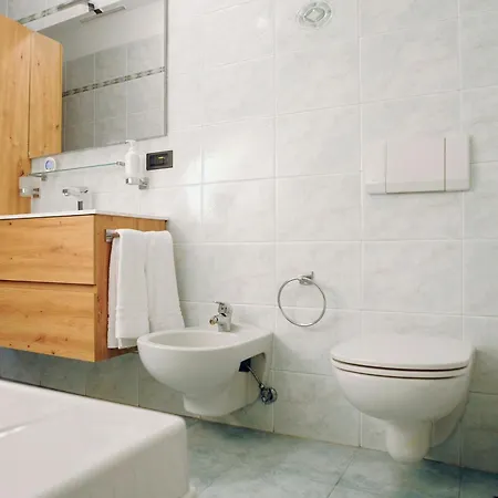 Apartment Youhosty - Secret Garden