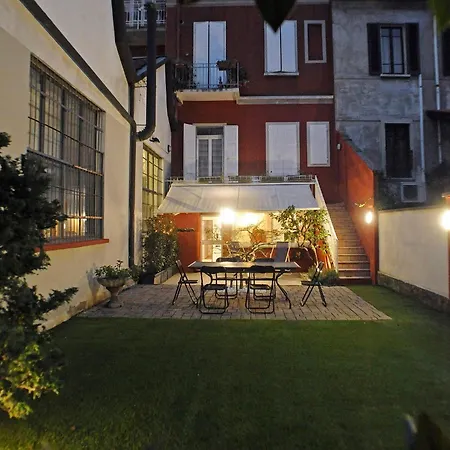 Youhosty - Secret Garden Milan