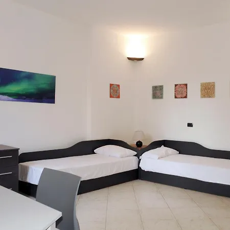 Apartment Youhosty - Secret Garden Milan