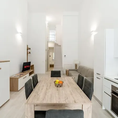 Free Parking - 1 Min Metro To Duomo - Loft Moderno