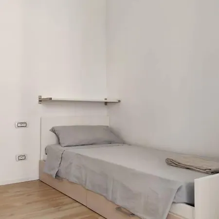 Magic Mahon Certosa District Апартаменты Милан