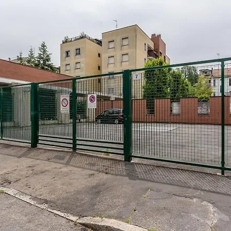 Free Parking - 1 Min Metro To Duomo - Loft Moderno