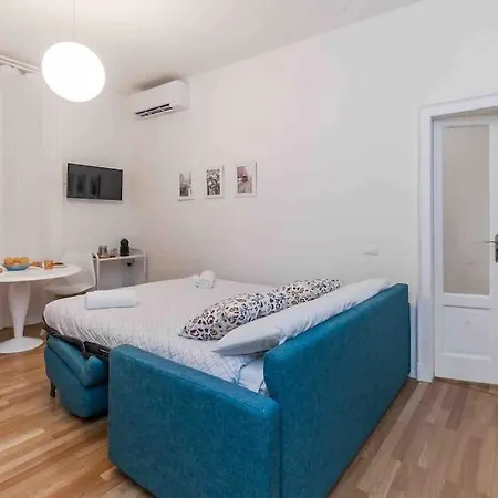 Moderno Nel Cuore Dei Navigli Daire Milano