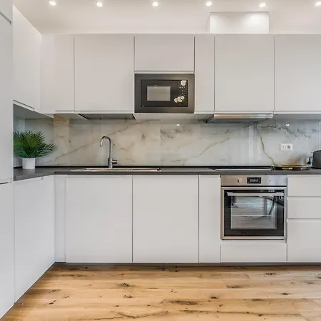 شقة Via M D'agrate 4 Pax Wifi Sub26 *