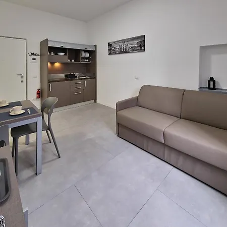 Eleven - Cozy Apartment Milan