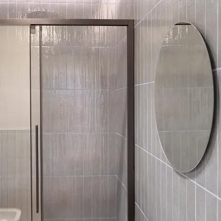 Bos1 - Station • New Chic • Apartamento