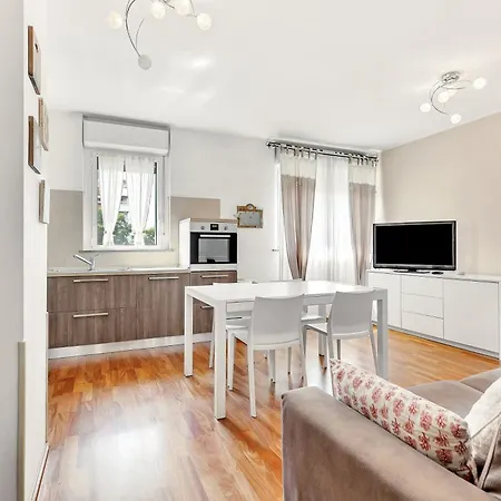 Alessia's Flat - Perini *