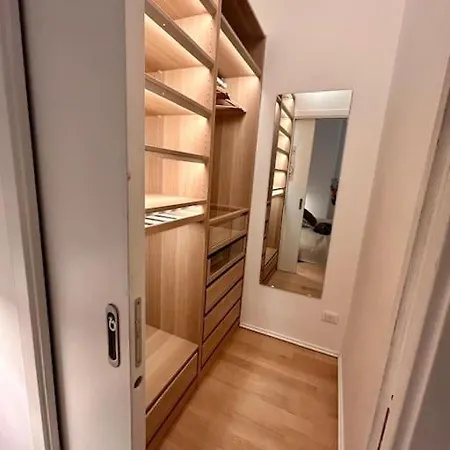 Isola Living Apartment Mailand