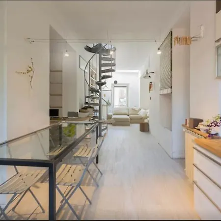 Design&terrazzo A 5 Min Dal Centro - Laura's House