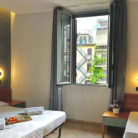 Sara Hotell Milano