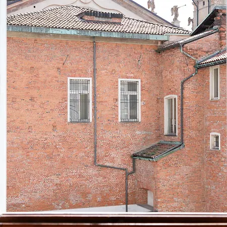 Duomo Center Apartment *