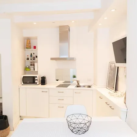 Golden Leaf - 7sundays * ميلان