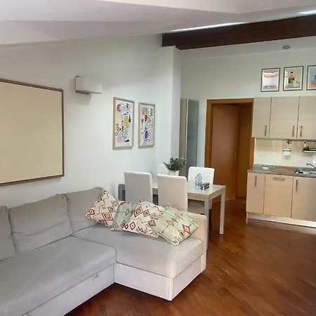 Apartmán Perla Di Nolo - - Luxury Sleeps 4