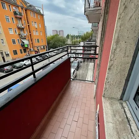 Lovely Near Naviglio Grande Διαμέρισμα