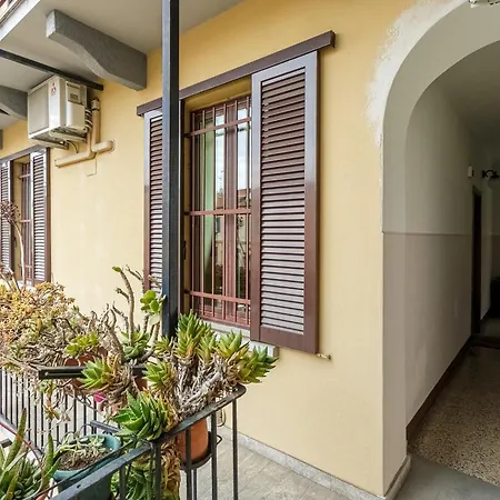 Apartamento Navigli - Cozy Studio In Darsena By Rentopolis *