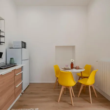 Xenia - Renovated Flat In Navigli Area