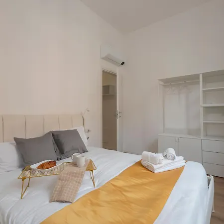 Apartman Xenia - Renovated Flat In Navigli Area Milánó