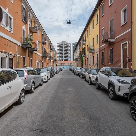 Xenia - Renovated Flat In Navigli Area Apartman Milánó