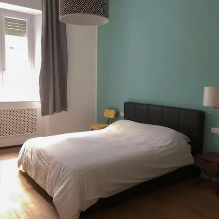 Lovely In The Heart Of Shopping District Apartment Milan