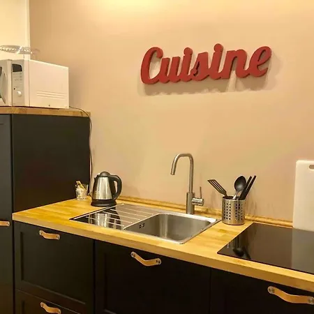 Apartment Lovely In The Heart Of Shopping District *
