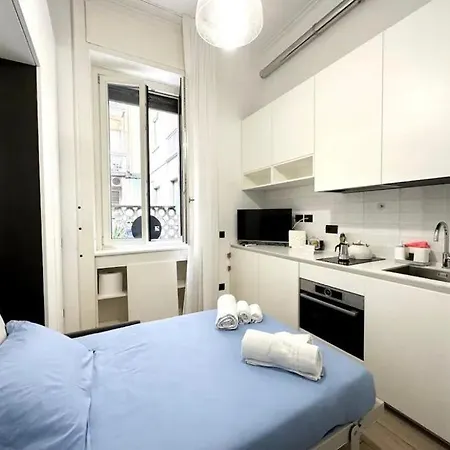 Small House Near The Station * Milan