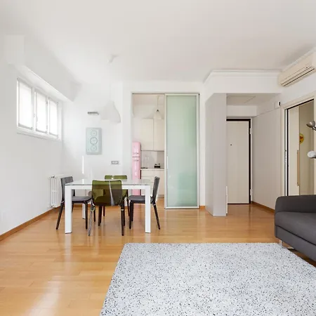 Daire Washington District Cozy With Balcony