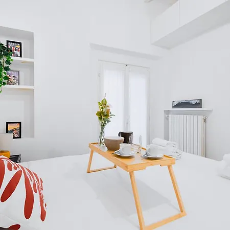 Easylife - - Monti 32 - Castello Sforzesco *