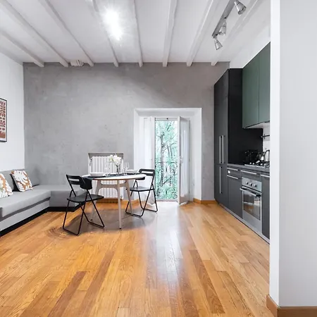 Easylife - - Monti 32 - Castello Sforzesco Milan