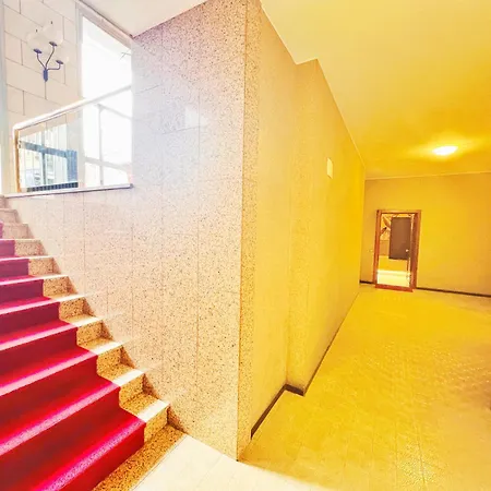 - Charlize - In The Heart Of * Milano