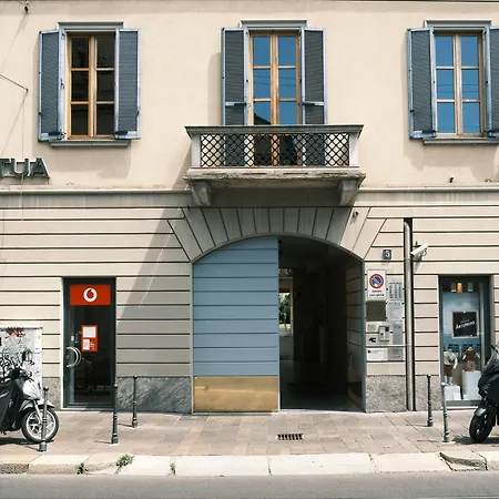 アパート Comecasa Loft Navigli 2 Bedrooms ミラノ