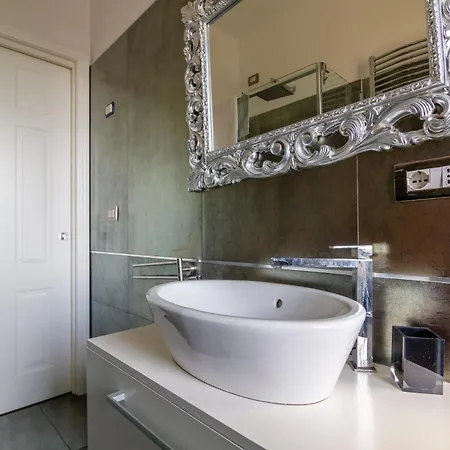 Moderno Navigli Milano:two Jacks *