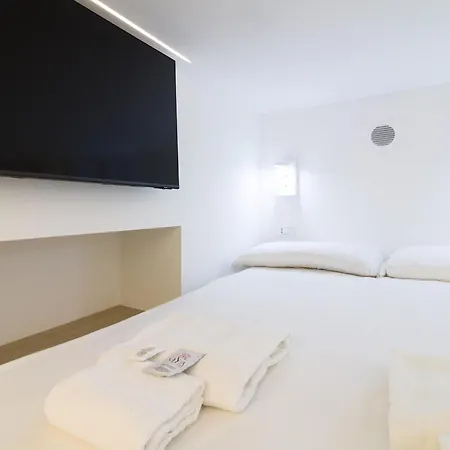 Apartment Tiny House Darsena Mailand