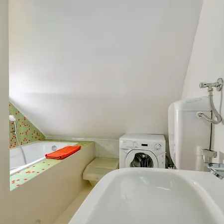 Navigli's Rooftop Apartment Milan